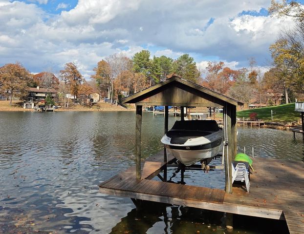 290 Winding WAY, Union Hall, VA 24176