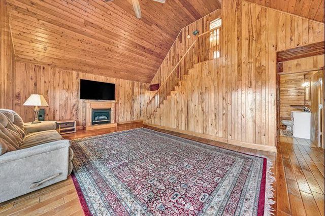 290 Winding WAY, Union Hall, VA 24176