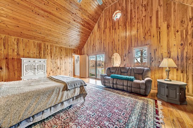 290 Winding WAY, Union Hall, VA 24176