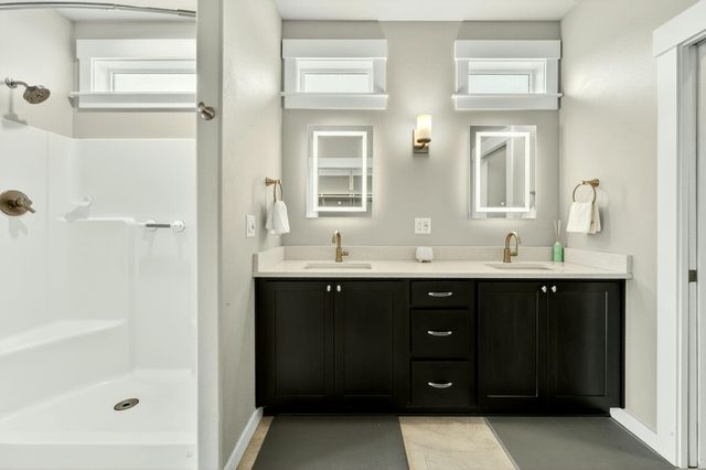 1723 Luxor Lane, Medford, OR 97504