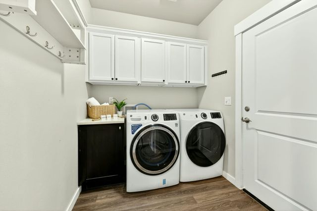 1723 Luxor Lane, Medford, OR 97504