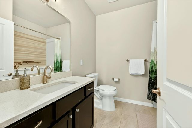 1723 Luxor Lane, Medford, OR 97504