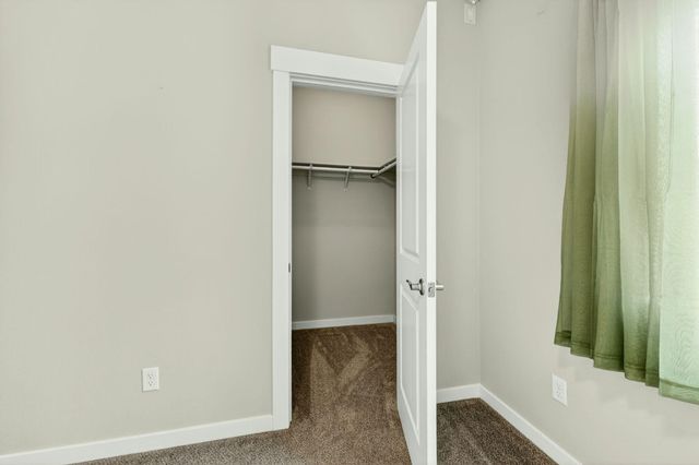 1723 Luxor Lane, Medford, OR 97504