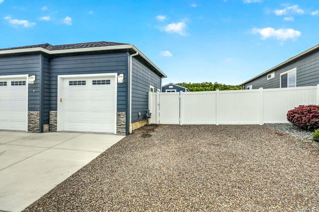 1723 Luxor Lane, Medford, OR 97504