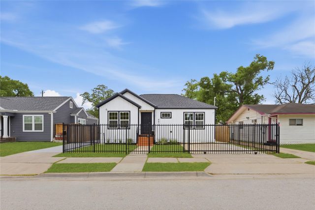 4610 Providence Street A, Houston, TX 77020