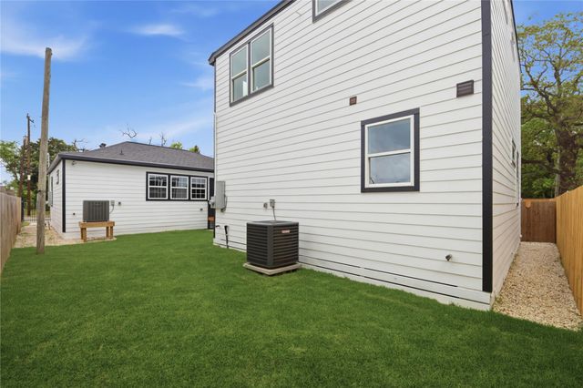 4610 Providence Street A, Houston, TX 77020