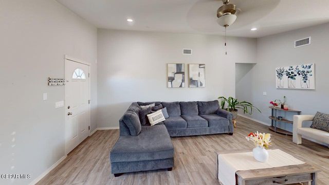 11511 LEONOR DURAN Street, El Paso, TX 79927