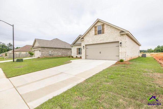 304 Willowbrook Lane, Kathleen, GA 31047