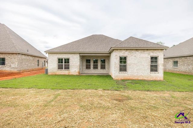 304 Willowbrook Lane, Kathleen, GA 31047