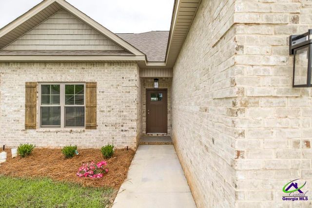 304 Willowbrook Lane, Kathleen, GA 31047