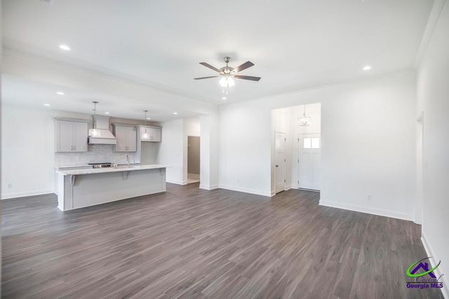 304 Willowbrook Lane, Kathleen, GA 31047