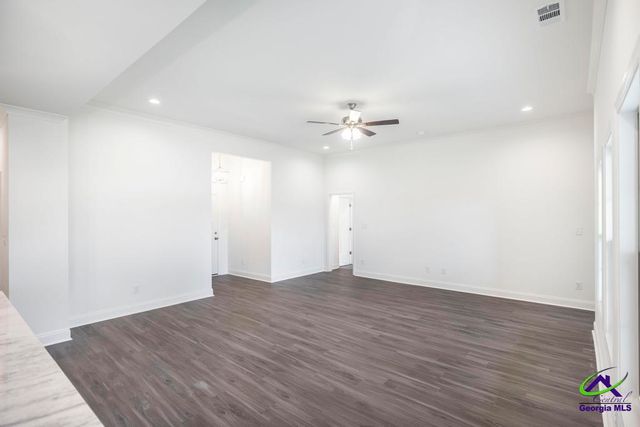 304 Willowbrook Lane, Kathleen, GA 31047