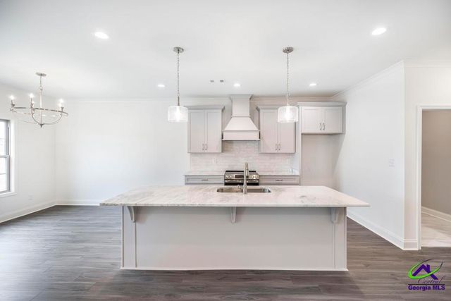 304 Willowbrook Lane, Kathleen, GA 31047