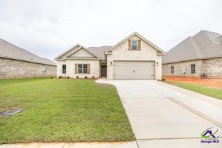 304 Willowbrook Lane, Kathleen, GA 31047