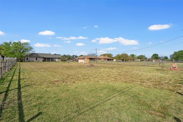 401 Quail Hollow Lane, Woodway, TX 76712