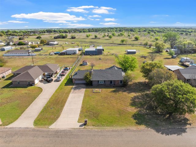 401 Quail Hollow Lane, Woodway, TX 76712