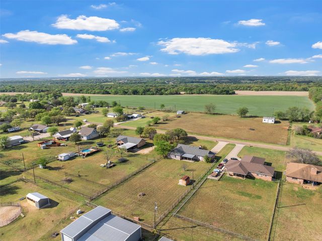 401 Quail Hollow Lane, Woodway, TX 76712