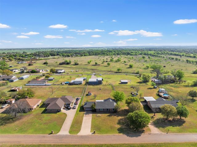 401 Quail Hollow Lane, Woodway, TX 76712