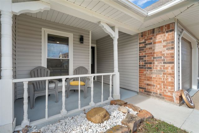 7629 Cedarhill Road, Watauga, TX 76148
