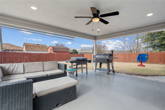 7629 Cedarhill Road, Watauga, TX 76148