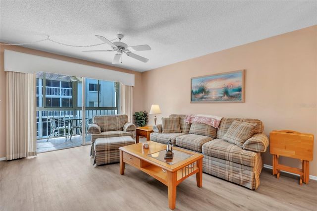 1330 GLEN OAKS DRIVE E 269D, Sarasota, FL 34232