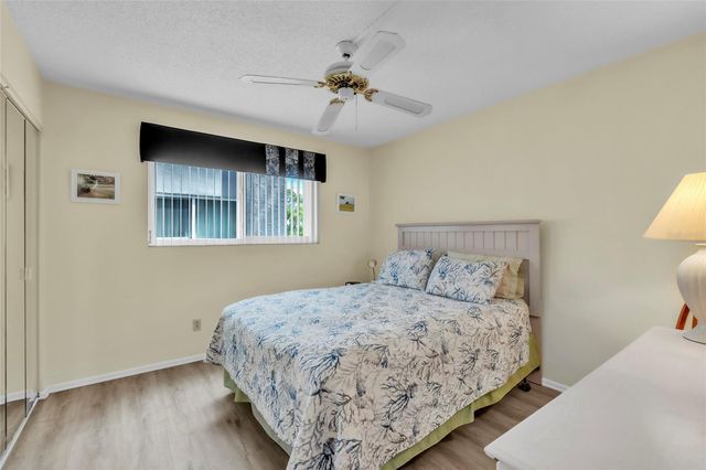 1330 GLEN OAKS DRIVE E 269D, Sarasota, FL 34232