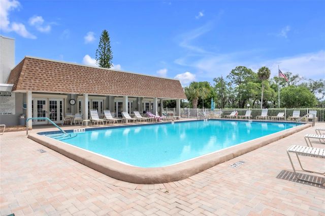 1330 GLEN OAKS DRIVE E 269D, Sarasota, FL 34232