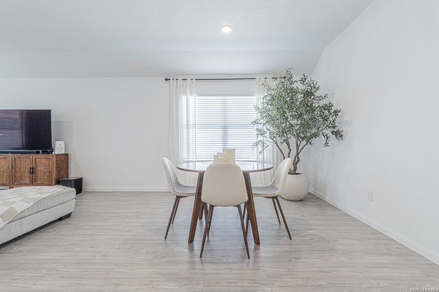 10626 Erinita, Converse, TX 78109