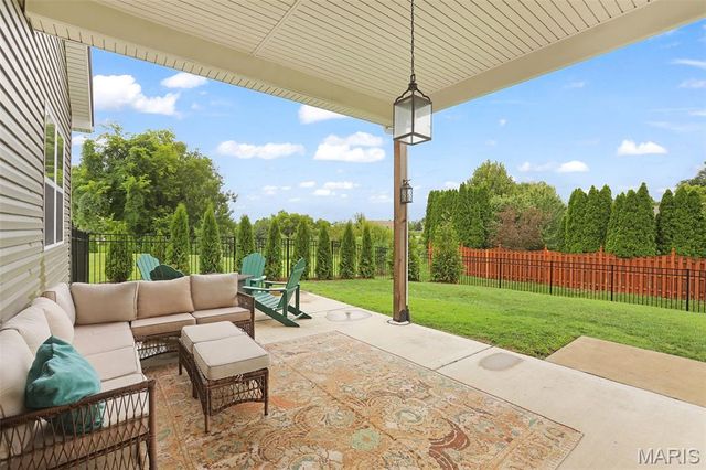 1619 Oglesby Drive, Edwardsville, IL 62025