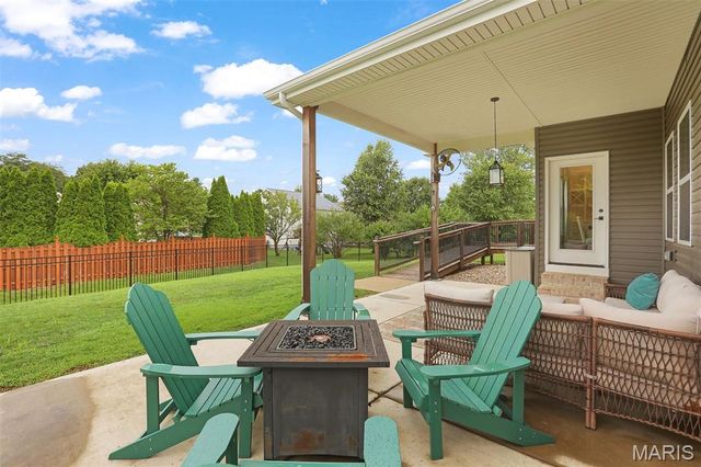 1619 Oglesby Drive, Edwardsville, IL 62025