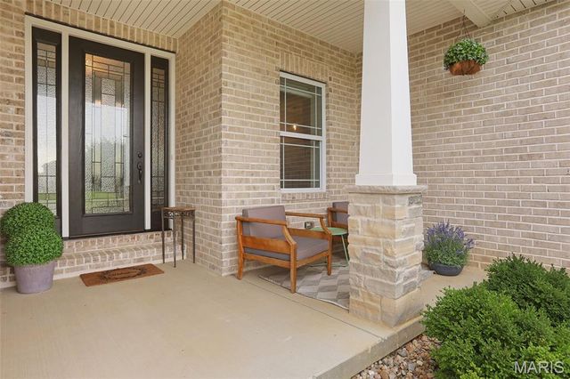 1619 Oglesby Drive, Edwardsville, IL 62025