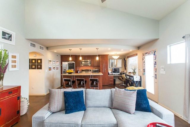 41 Waller ST 308, Austin, TX 78702