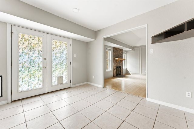 1516 Circle Lane, Bedford, TX 76022