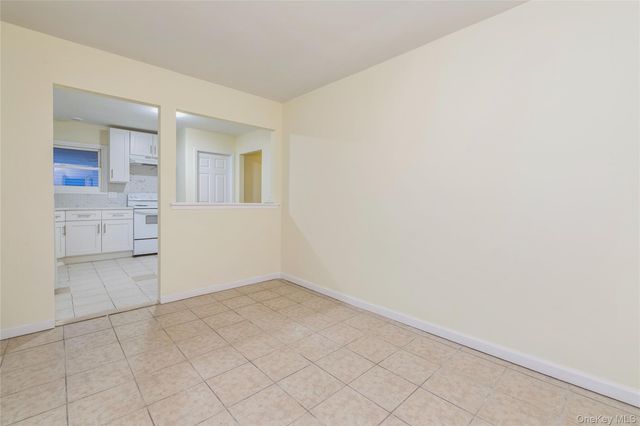 86 Stuyvesant Avenue, Mastic, NY 11950