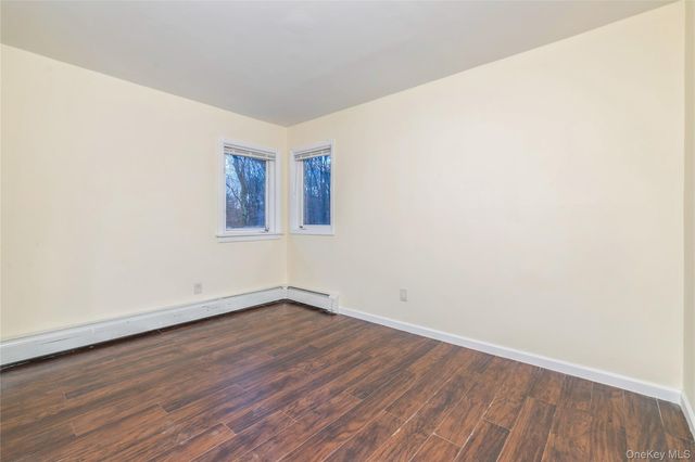 86 Stuyvesant Avenue, Mastic, NY 11950