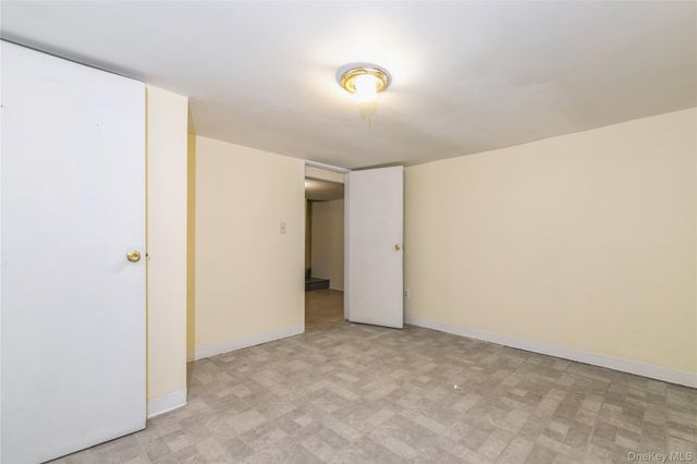 86 Stuyvesant Avenue, Mastic, NY 11950