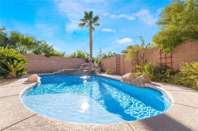 10993 Ladyburn Court, Las Vegas, NV 89141