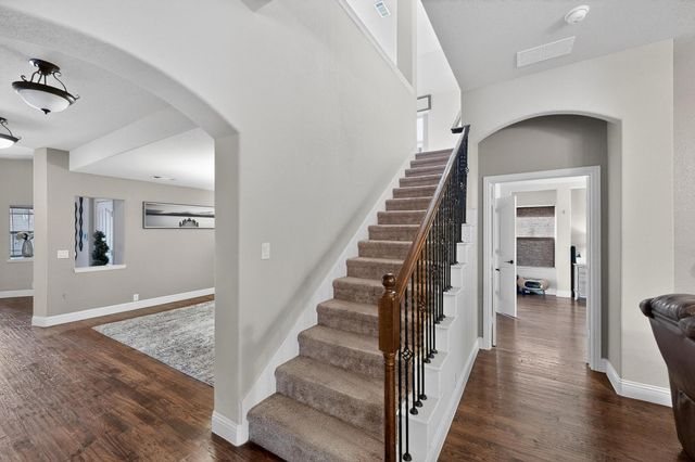 832 Monticello Drive, Burleson, TX 76028