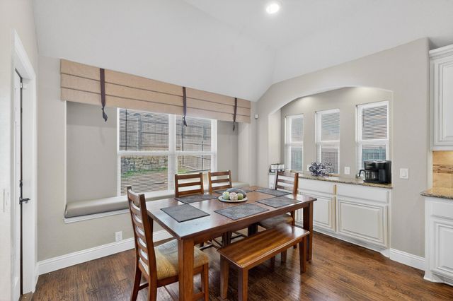 832 Monticello Drive, Burleson, TX 76028