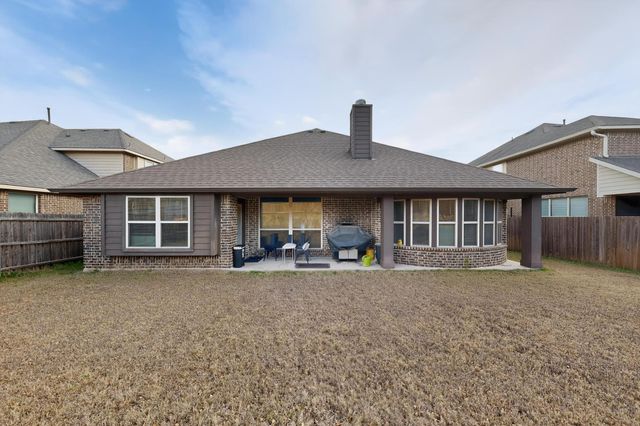 832 Monticello Drive, Burleson, TX 76028