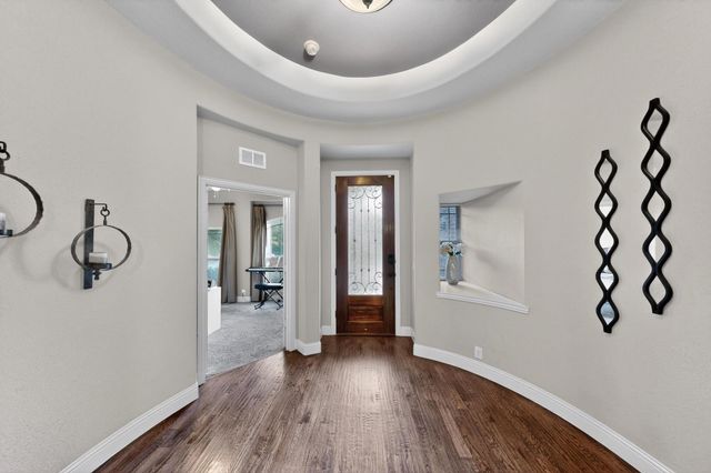 832 Monticello Drive, Burleson, TX 76028