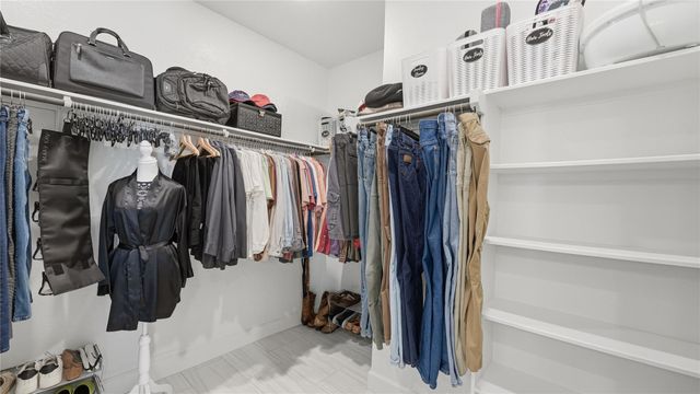 344 Carpenter Hill DR, Buda, TX 78610