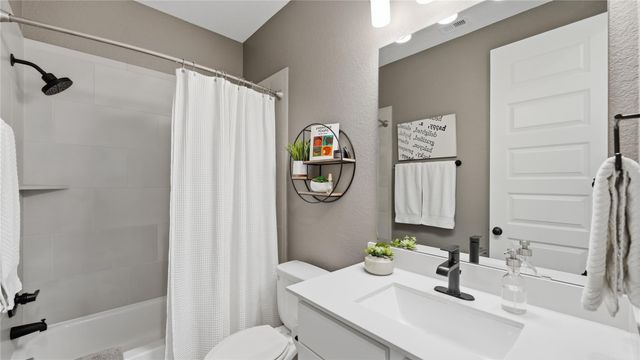 344 Carpenter Hill DR, Buda, TX 78610