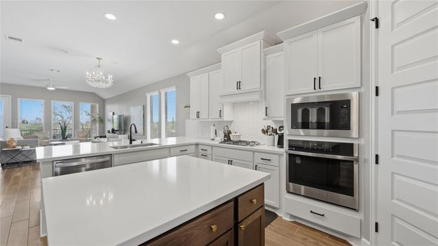 344 Carpenter Hill DR, Buda, TX 78610