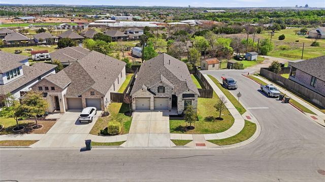 344 Carpenter Hill DR, Buda, TX 78610
