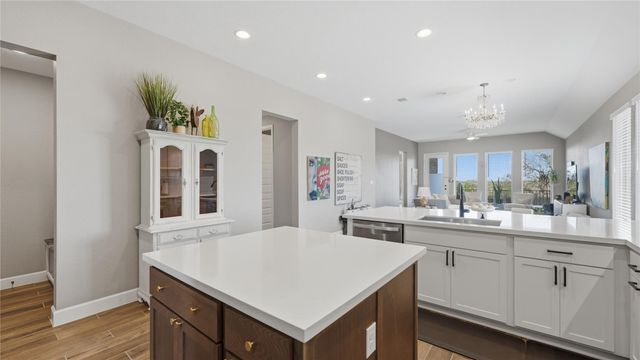 344 Carpenter Hill DR, Buda, TX 78610