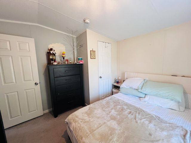 207 Melinda Lane, Florence, KY 41042