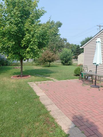 4917 Woodcrest Road, White Bear Lake, MN 55110