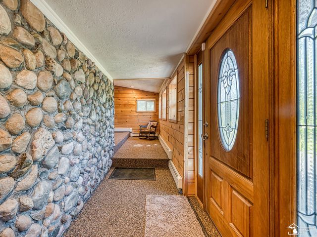 123 S Freer Road, Chelsea, MI 48118