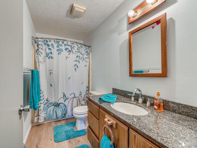 123 S Freer Road, Chelsea, MI 48118